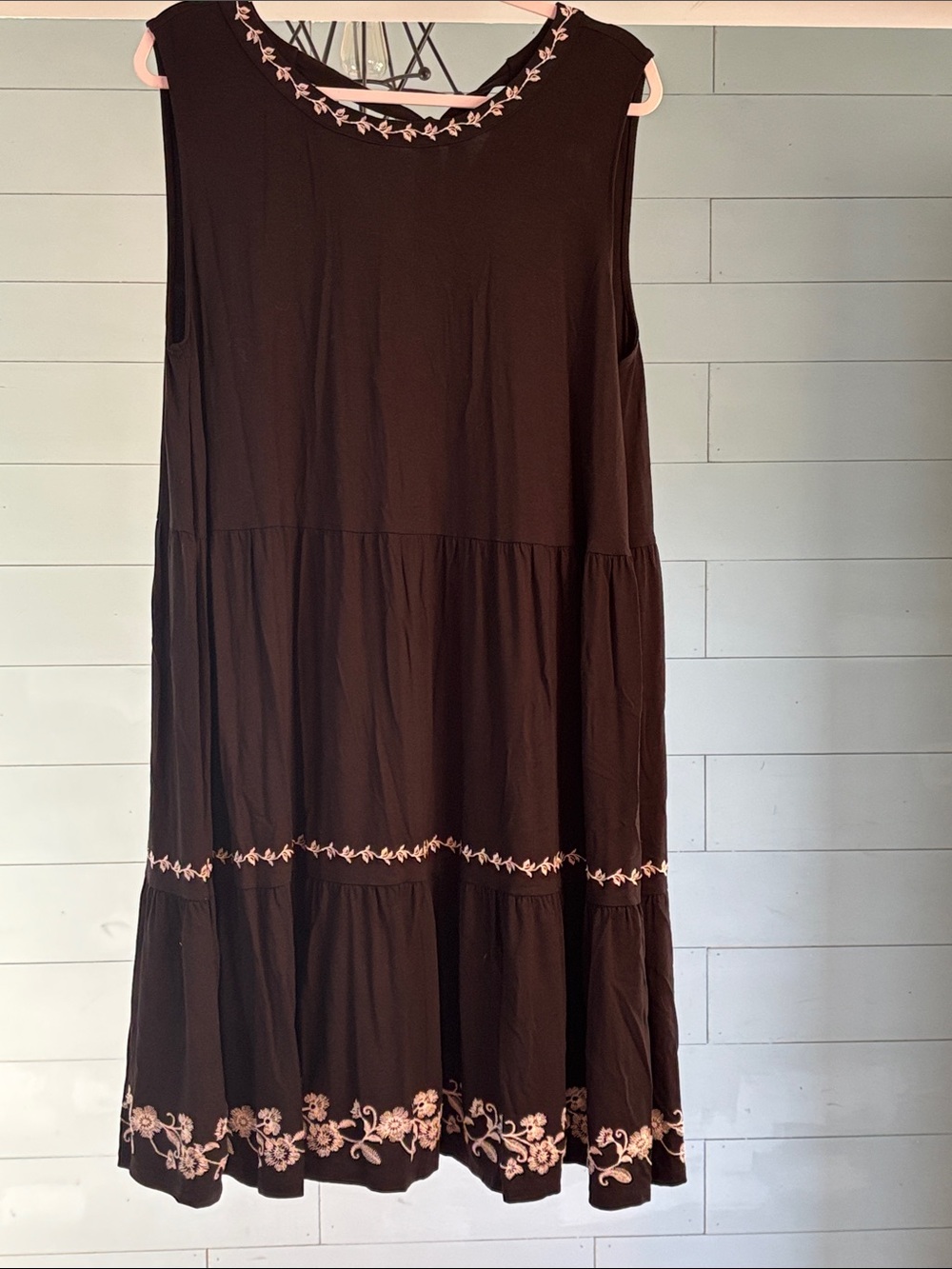 Sleeveless‎ Black Maxi Dress with White Floral Embroidery
